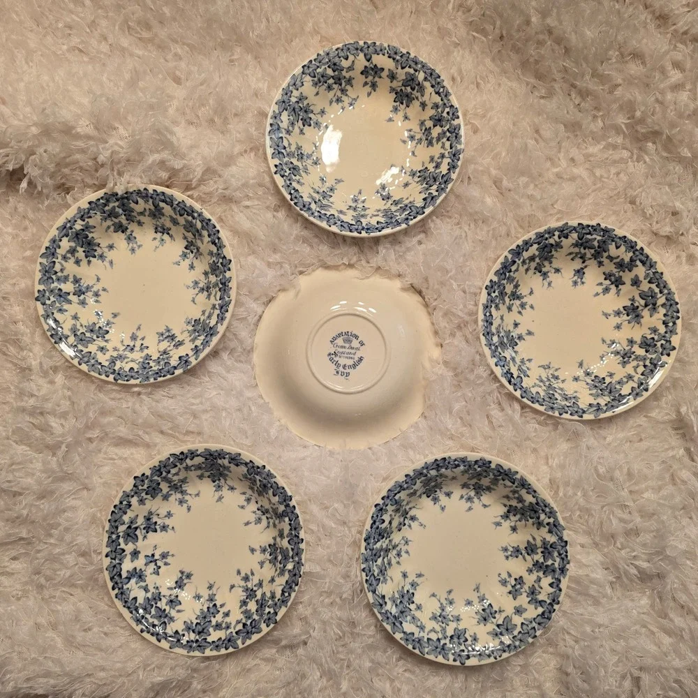 Crown Ducal stunning set